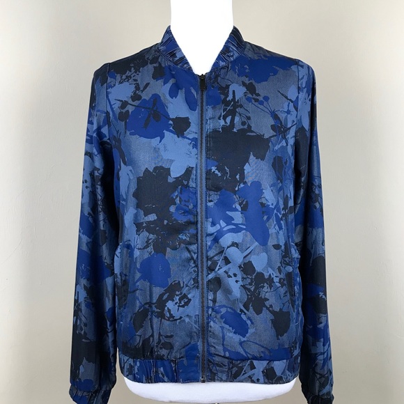 Juicy Couture Blue Floral Jacket Size XS Graphic Zipper Windbreaker Cute Boho - Picture 2 of 9